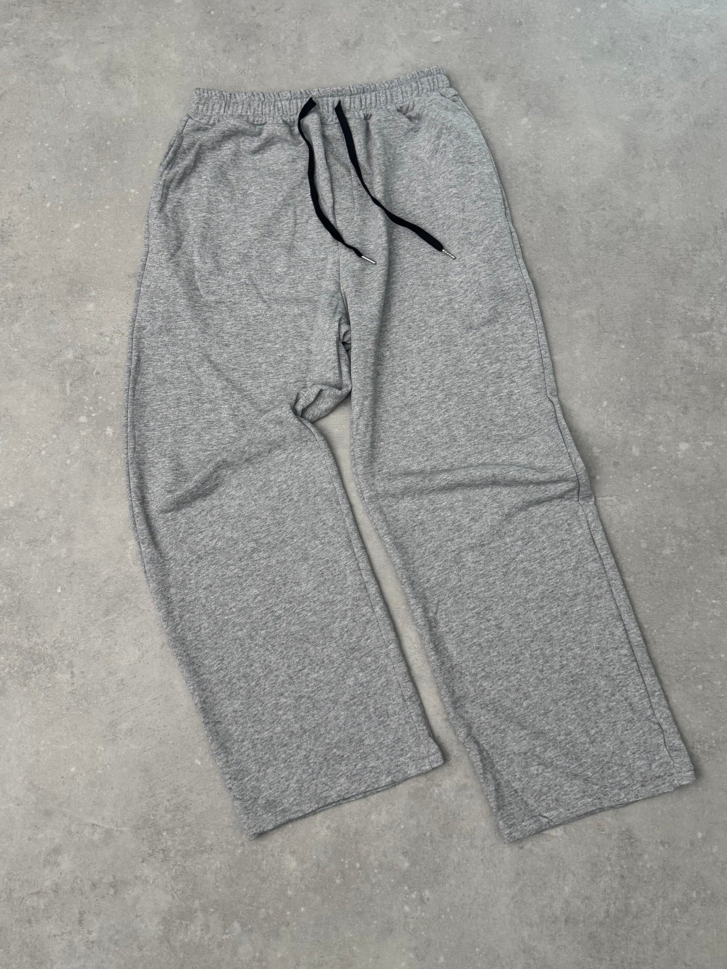 Essentials flared jogger Grey